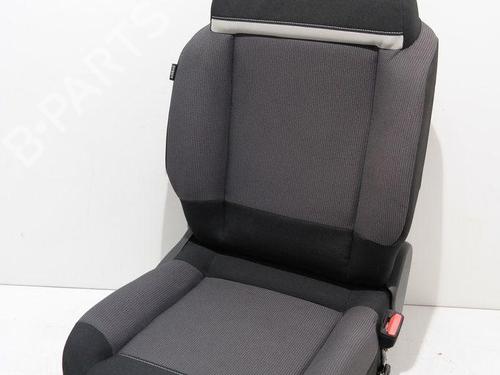 right-front-seat-citroen-c3-aircross-ii-2r_-2c_-2017-36617136 main image