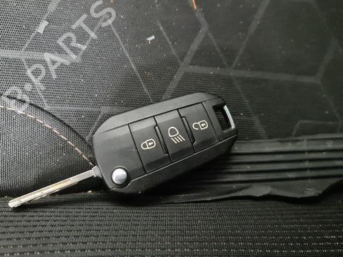 Right taillight PEUGEOT 2008 I (CU_) 1.2 VTi | BP36626272C35 - Image 28