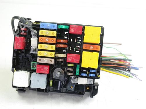 Used Fuse box Fuse box 36621474 36621474