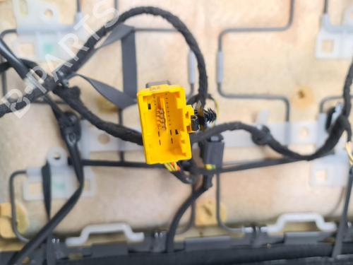 Right front seat CITROËN C3 Picasso (SH_) 1.4 VTi 95 (SH8FSC, SH8FP0, SH8FP6) | BP36607572C16 - Image 10