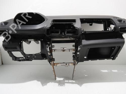 dashboard-peugeot-rifter-2018-36618503 main image