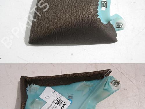middle-console-ds-ds-3-ds-3-crossback-ur_-uc_-uj_-2018-36616402 main image