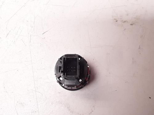 switch-citroen-c5-aircross-a_-2018-36616779 main image