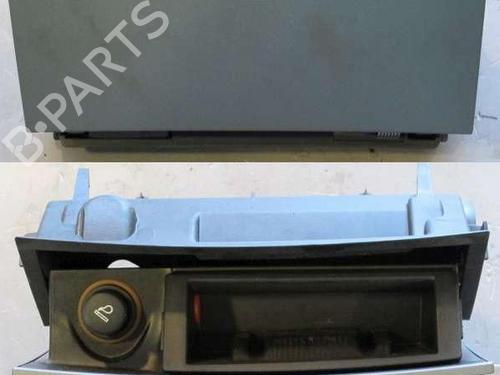 Console centrale Console centrale PEUGEOT 407 SW (6E_, 6D_) 2.0 HDi 135 (136 hp) 36604551 36604551