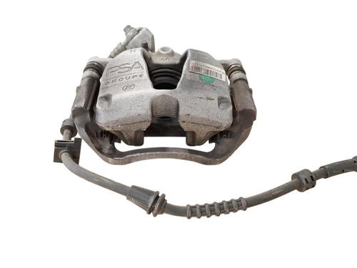 Used Right front brake caliper Right front brake caliper DS DS 4 II (FR_, FB_, F3_, FP_) BlueHDi 130 (FBYHZT) (130 hp) 36637646 36637646