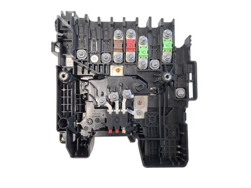 Used Fuse box Fuse box 36637390 36637390