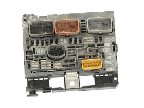 Used Fuse box Fuse box 36630096 36630096