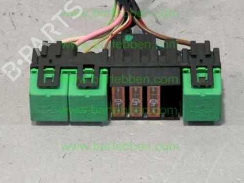 Used Fuse box Fuse box CITROËN C3 I (FC_, FN_) 1.4 HDi (68 hp) 36601003 36601003