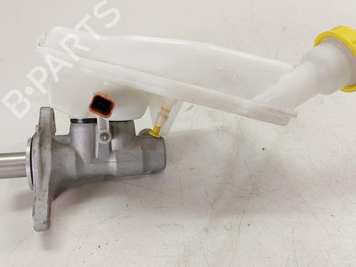Brake master cylinder CITROËN C3 III (SX) 1.2 VTi 82 | BP36625974M77 - Image 2