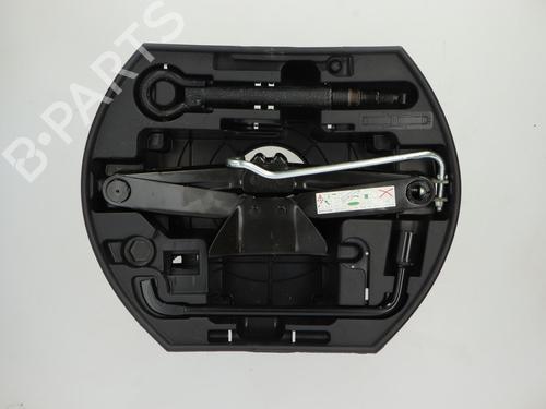 Used Jack Kit Jack Kit PEUGEOT 208 I (CA_, CC_) 1.2 VTI 82 (82 hp) 36638166 36638166