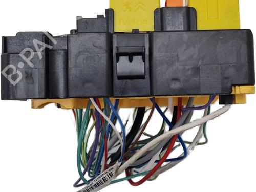 Fuse box CITROËN C4 CACTUS 1.2 THP 110 | BP36638701E1 - Image 5