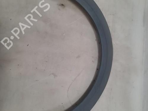 Højre bagtil skærm liste Højre bagtil skærm liste FORD TRANSIT CONNECT (P65_, P70_, P80_) 1.8 TDCi (110 hp) 37387667 37387667