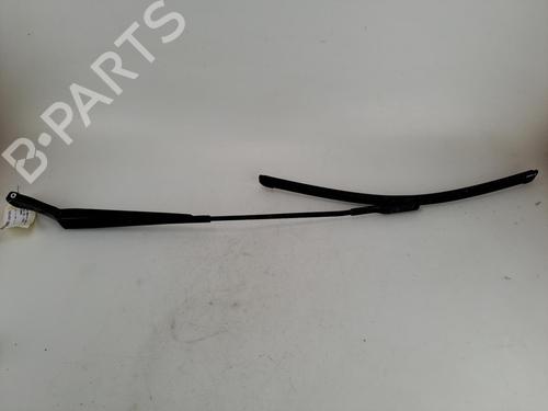 front-windshield-wiper-arm-audi-q5-8rb-2008-2009-2010-2011-2012-2013-2014-2015-2016-2017-2018-2019-37382738 main image