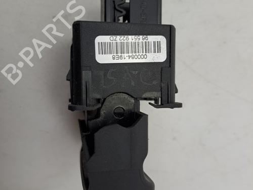 switch-citroen-c4-picasso-i-mpv-ud_-2006-2007-2008-2009-2010-2011-2012-2013-2014-2015-37388848 main image