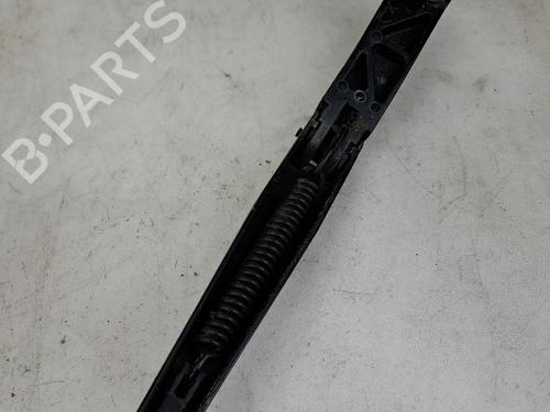 Used Front windshield wiper arm Front windshield wiper arm 38295389 38295389