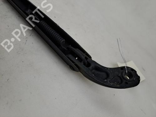 Used Front windshield wiper arm Front windshield wiper arm 37391069 37391069