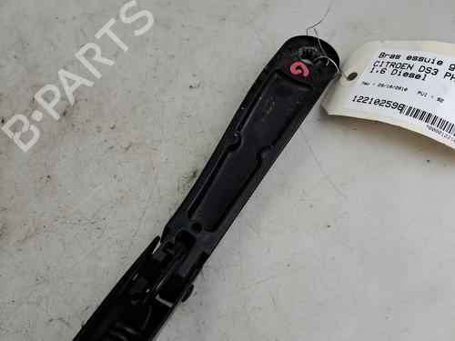 Used Front windshield wiper arm Front windshield wiper arm 37398440 37398440