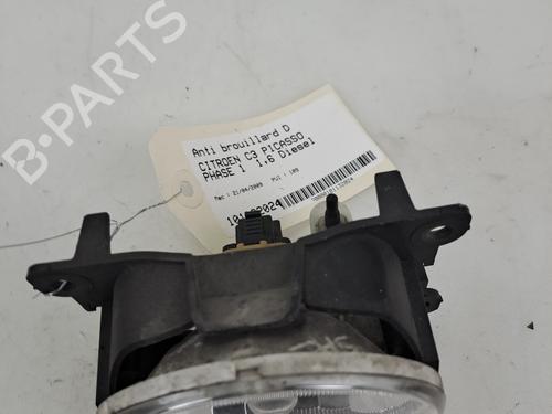 Used Right front fog light Right front fog light 37391965 37391965