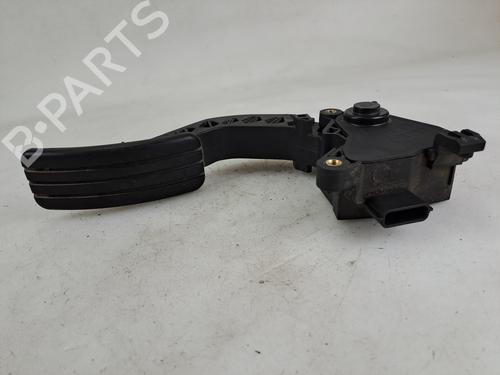 pedal-renault-trafic-iii-van-fg_-2014-37399156 main image