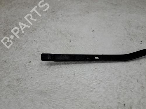 Used Front windshield wiper arm Front windshield wiper arm 37385419 37385419