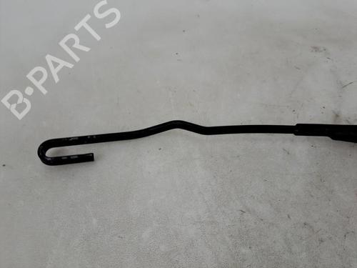 Used Front windshield wiper arm Front windshield wiper arm 37387327 37387327