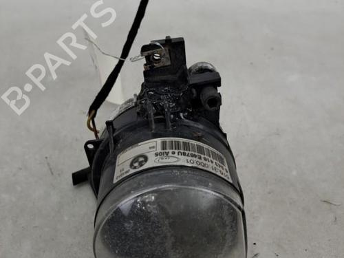 farol-nevoeiro-frente-direito-bmw-7-e65-e66-e67-2001-2002-2003-2004-2005-2006-2007-2008-2009-37388335 main image
