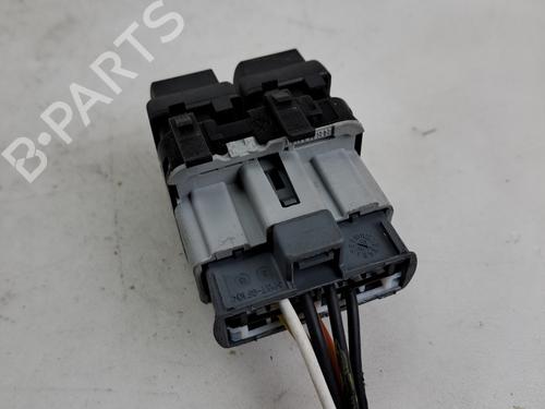 Used Left front window switch Left front window switch 37398136 37398136