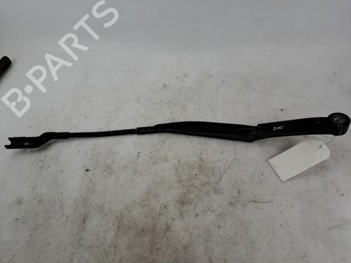 Used Front windshield wiper arm Front windshield wiper arm 37389410 37389410