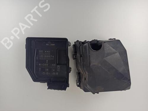 Used Fuse box Fuse box 37380975 37380975