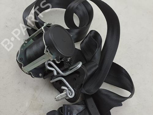 rear-center-seatbelt-dacia-sandero-ii-2012-37395613 main image
