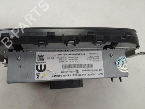 display-monitor-fiat-500x-334_-2014-37388947 main image