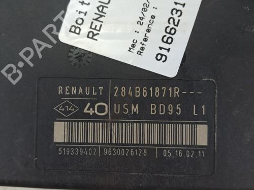 Used Fuse box Fuse box 37389323 37389323