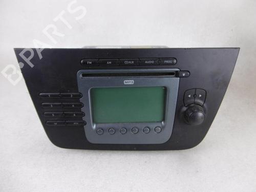 Used Radio Radio 37376935 37376935