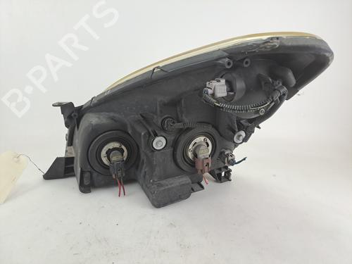 Højre forlygte Højre forlygte TOYOTA COROLLA Verso (ZER_, ZZE12_, R1_) 2.2 D-4D (AUR10_, AUR10R) (177 hp) 37393361 37393361