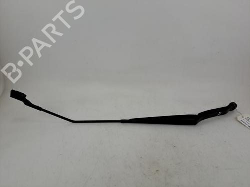 front-windshield-wiper-arm-fiat-500x-334_-2014-37388941 main image