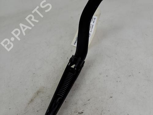 Used Front windshield wiper arm Front windshield wiper arm 37398940 37398940