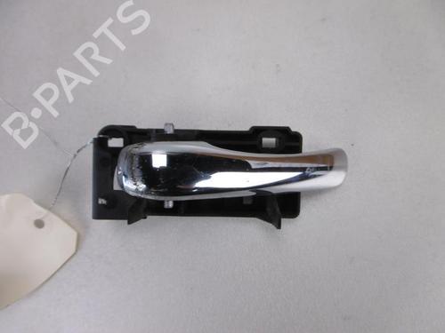 Used Front left interior door handle Front left interior door handle 37378094 37378094