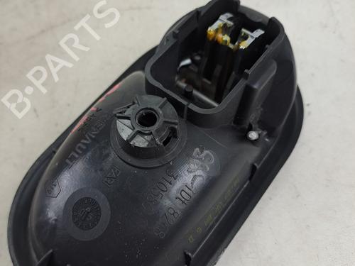 Højre fortil invendig håndtag Højre fortil invendig håndtag RENAULT CLIO III (BR0/1, CR0/1) 1.6 16V (BR05, BR0B, BR0Y, BR15, BR1J, BR1M, BR1Y, CR0B,... (112 hp) 37395869 37395869