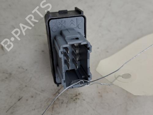 Used Right front window switch Right front window switch 37394818 37394818