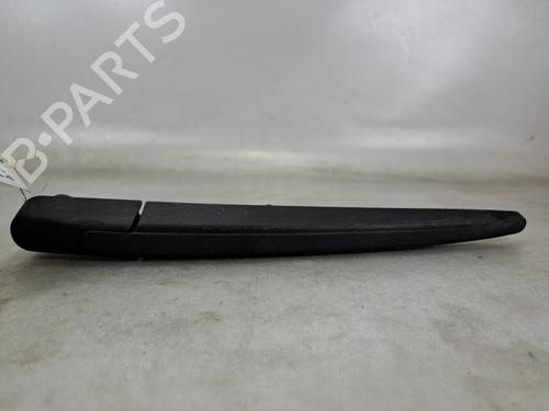 Used Rear windshield wiper arm Rear windshield wiper arm 37384966 37384966