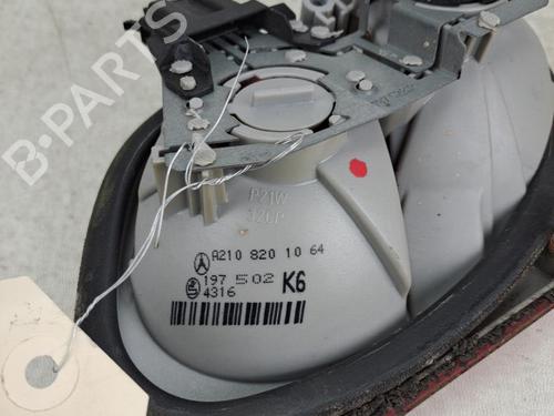 Højre baglygte bagklap Højre baglygte bagklap MERCEDES-BENZ E-CLASS (W210) [1995-2003] 37385060 37385060