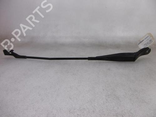 Used Front windshield wiper arm Front windshield wiper arm 37377704 37377704
