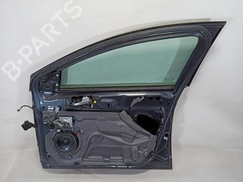 Used Right front door Right front door 37381224 37381224