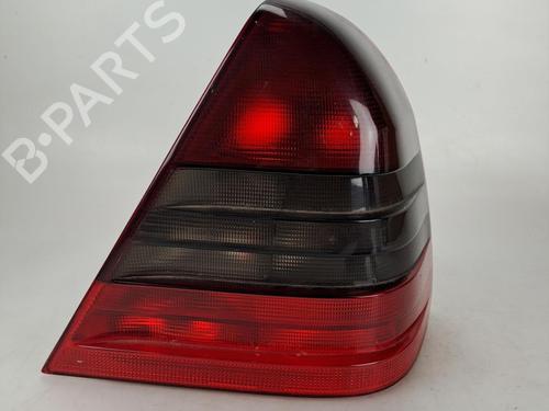 Used Right taillight Right taillight 37382716 37382716