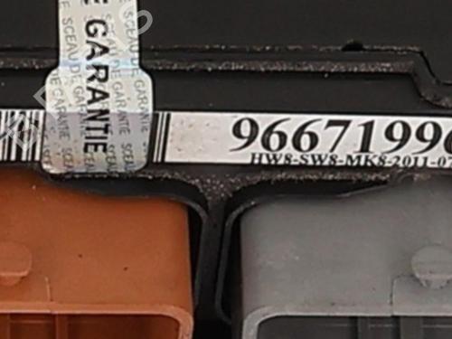 Used Fuse box Fuse box PEUGEOT 207 (WA_, WC_) 1.6 HDi (90 hp) 38604665 38604665