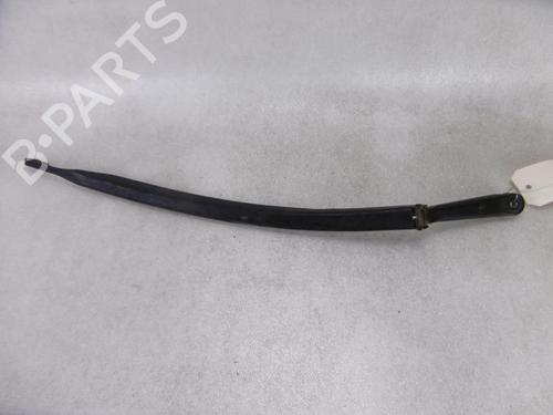 Used Front windshield wiper arm Front windshield wiper arm 37377405 37377405