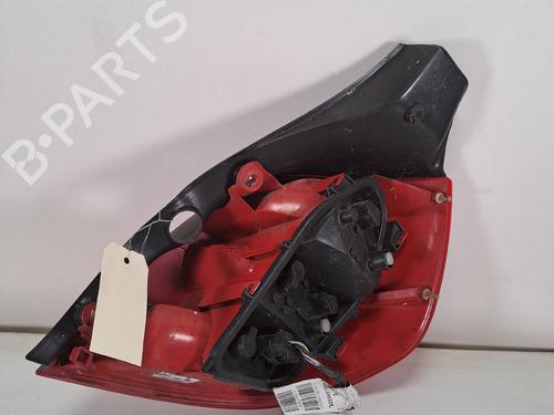 left-taillight-renault-clio-iii-br01-cr01-2005-2006-2007-2008-2009-2010-2011-2012-2013-2014-37399956 main image