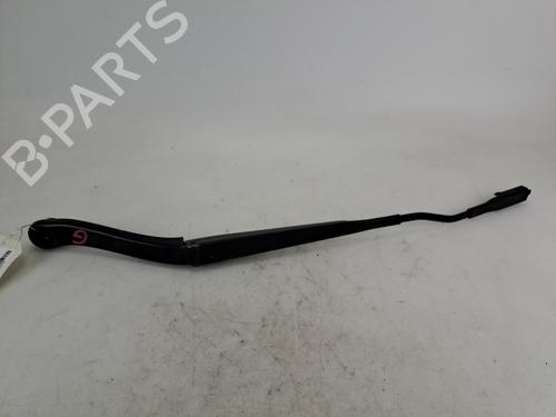 Used Front windshield wiper arm Front windshield wiper arm 37393194 37393194