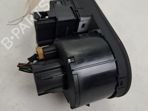 Used Headlight switch Headlight switch 37392048 37392048