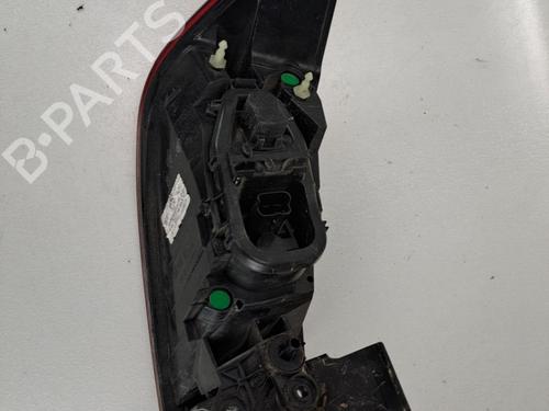 right-taillight-renault-clio-iv-bh_-2012-2013-2014-2015-2016-2017-2018-2019-2020-2021-37383952 main image